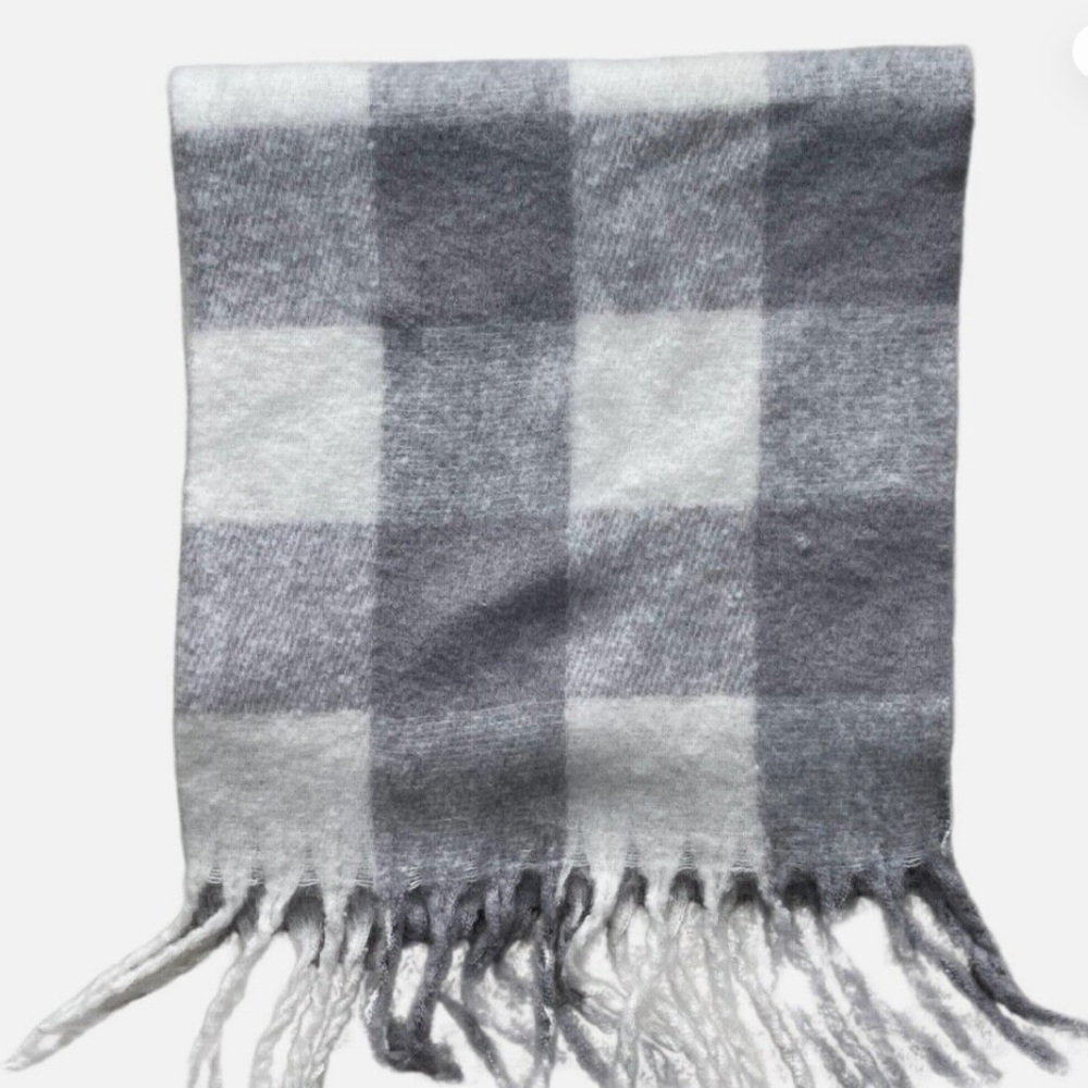 Steve Madden Soft Gray Scarf